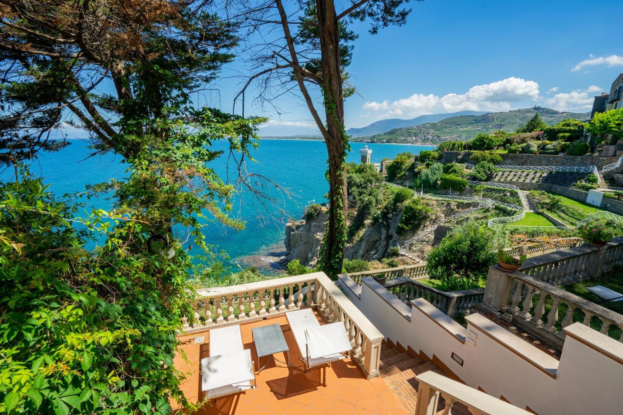 Villa Lighthouse View With Sea View Terrace And Garden Agropoli